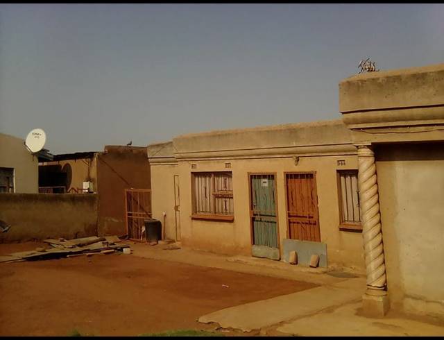 2 BEDROOM HOUSE FOR SALE IN KATLEHONG SOUTH